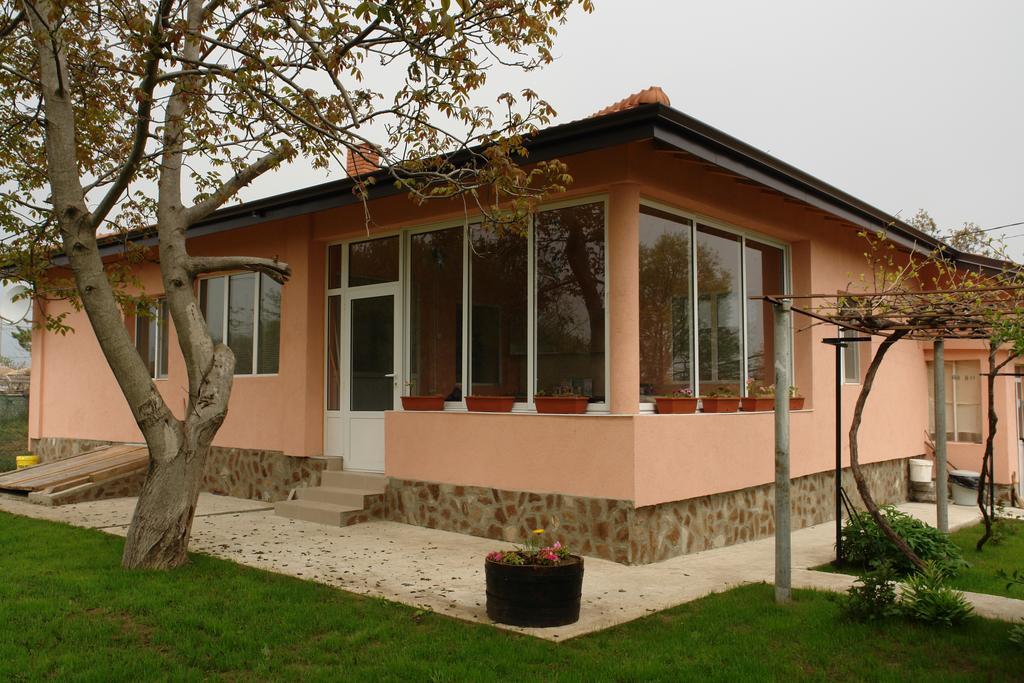 Nadya Holiday Home クラペッツ エクステリア 写真